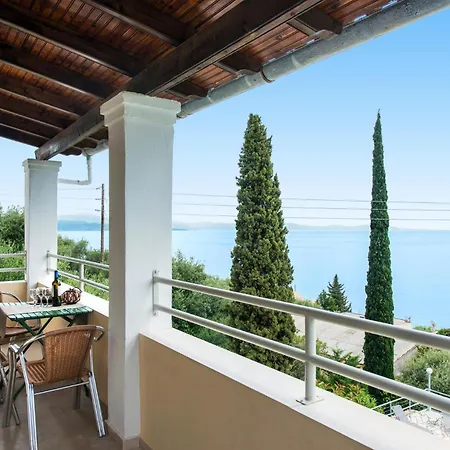 - Seaside Getaways With Pool *