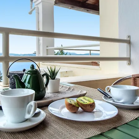Daire - Seaside Getaways With Pool *